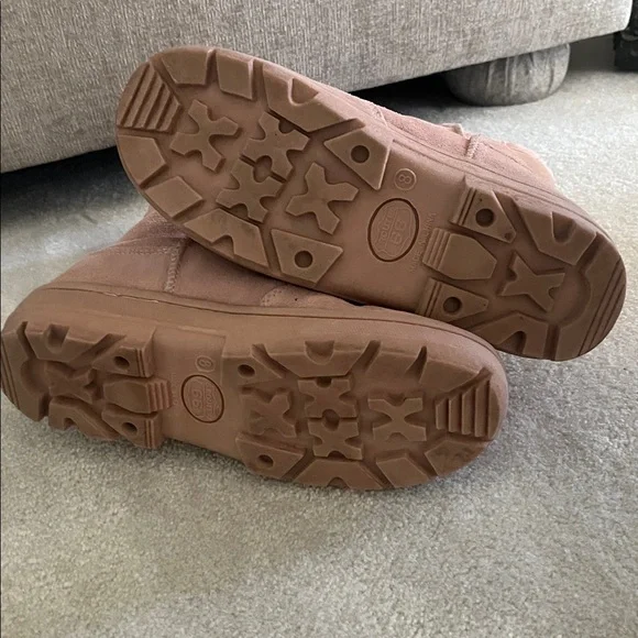 Route 66 Pink Winter Boots - Picture 2 of 8